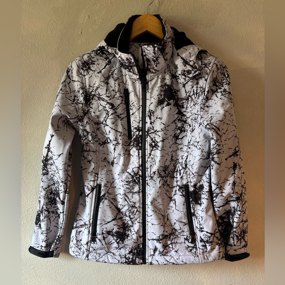Zyia Women's Black and White Squall Jacket‎ size S - Picture 2 of 6